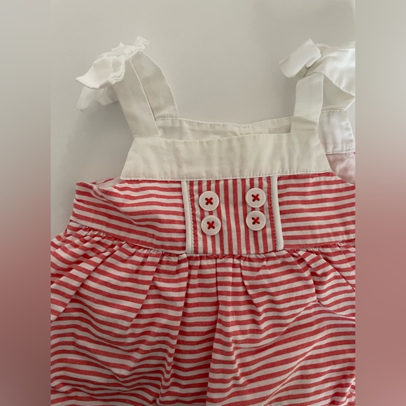 0-3 MOS GIRL BUNDLE: sleeveless dresses & romper (Gymboree, GAP Baby) - Picture 3 of 6